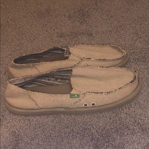 sanuk slides